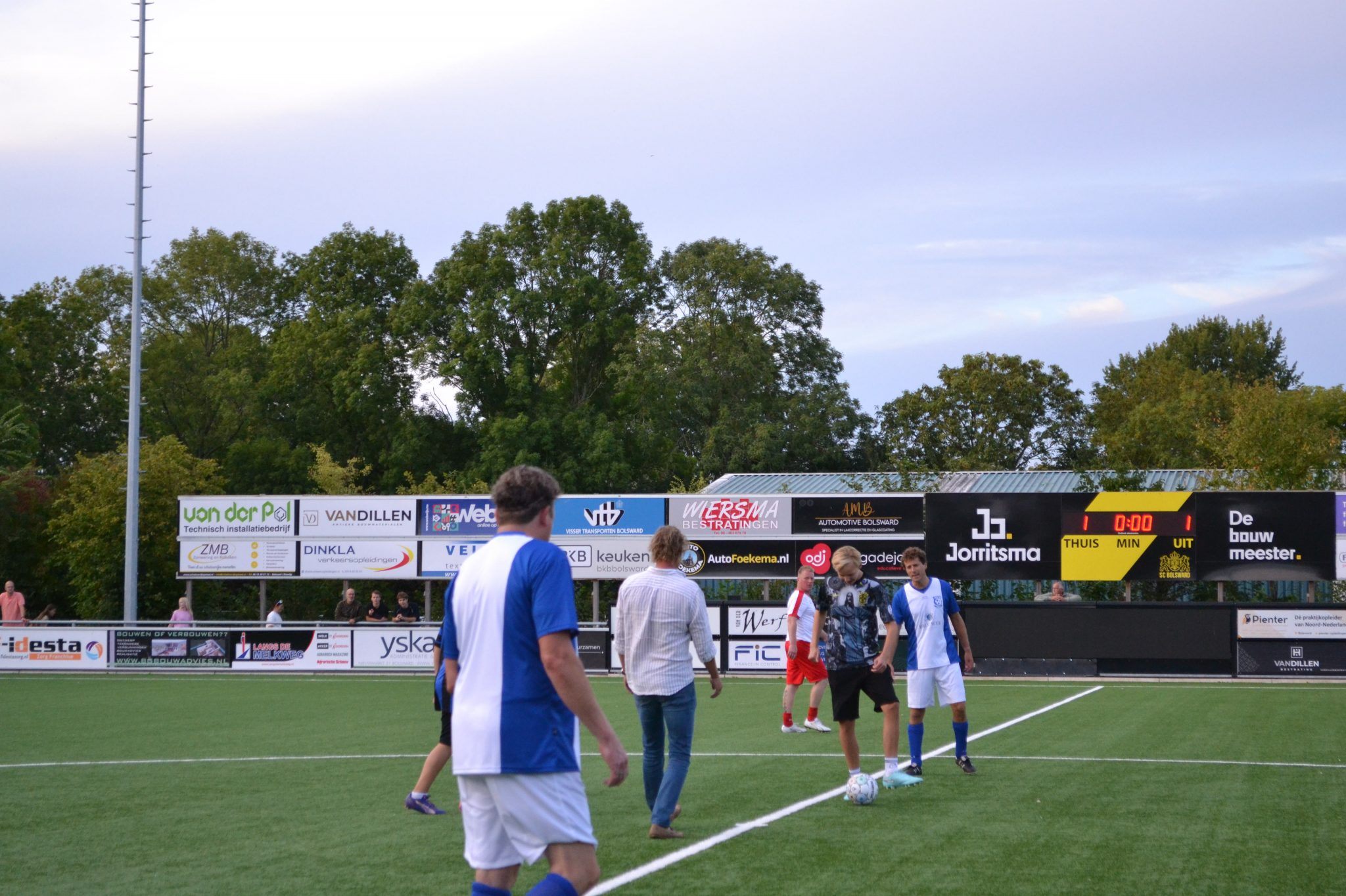 De wedstrijd CAB RES 163