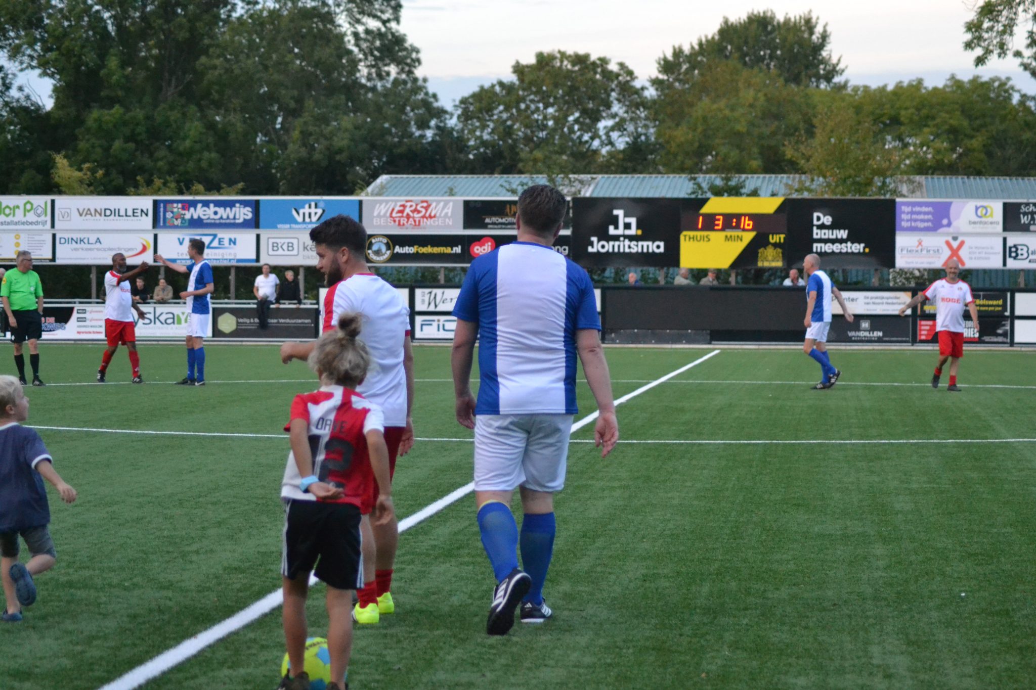 De wedstrijd CAB RES 298