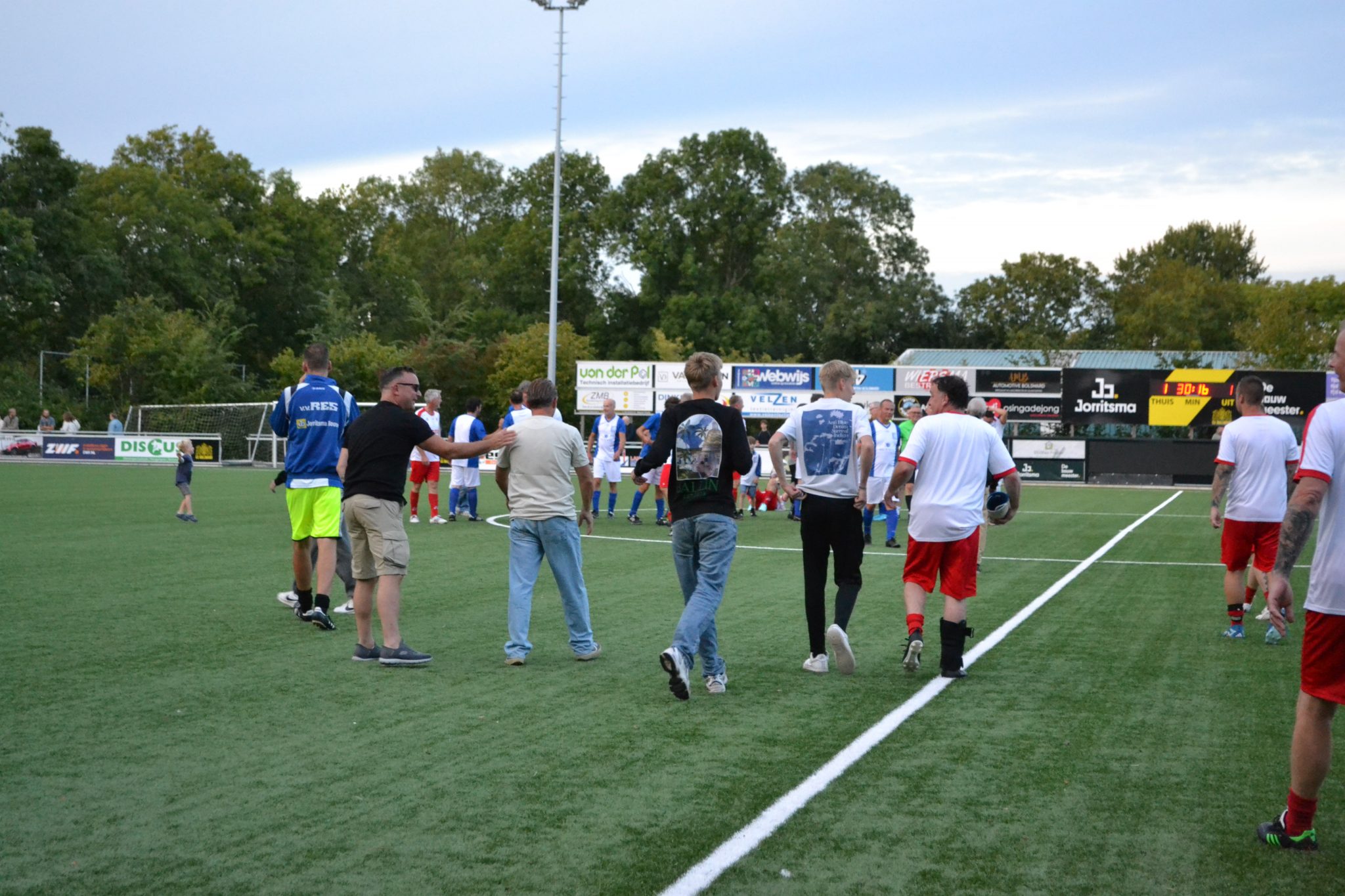 De wedstrijd CAB RES 300