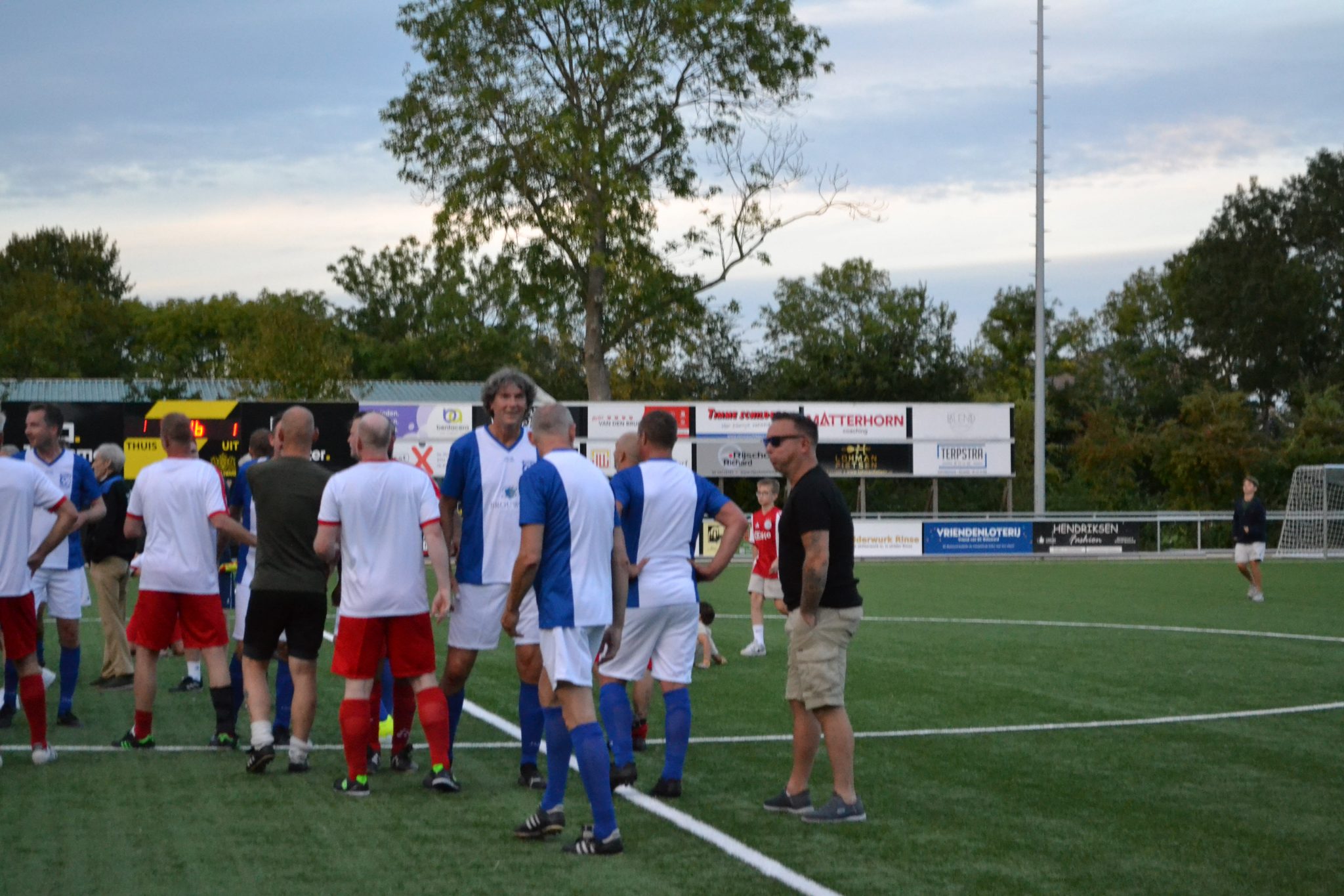 De wedstrijd CAB RES 303