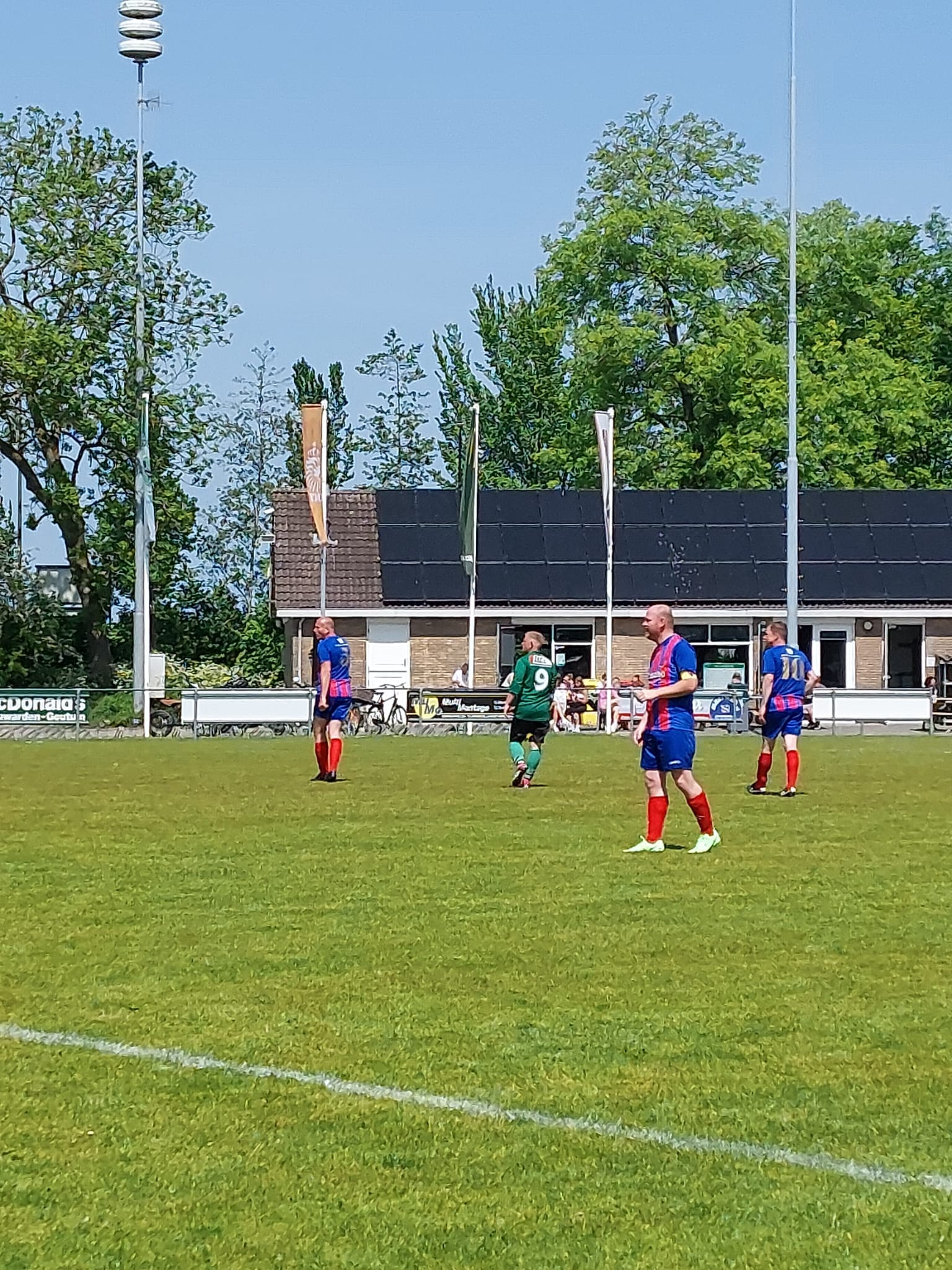 EEN ZOMERSE PINKSTER OVERWINNING  3